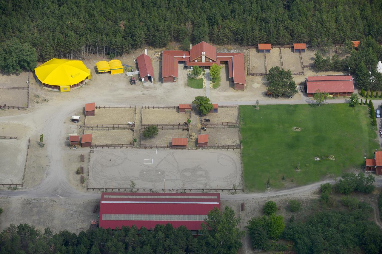 El Bronco Working Ranch Izsák Dış mekan fotoğraf